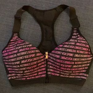 32C black/pink Victoria Secret Sport VSX Sports Bra zippered front